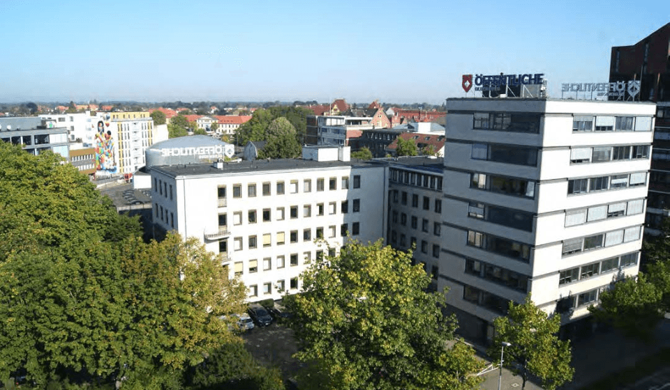 Nachbarschaftliche Gebäude der Öffentlichen Versicherungen Oldenburg
